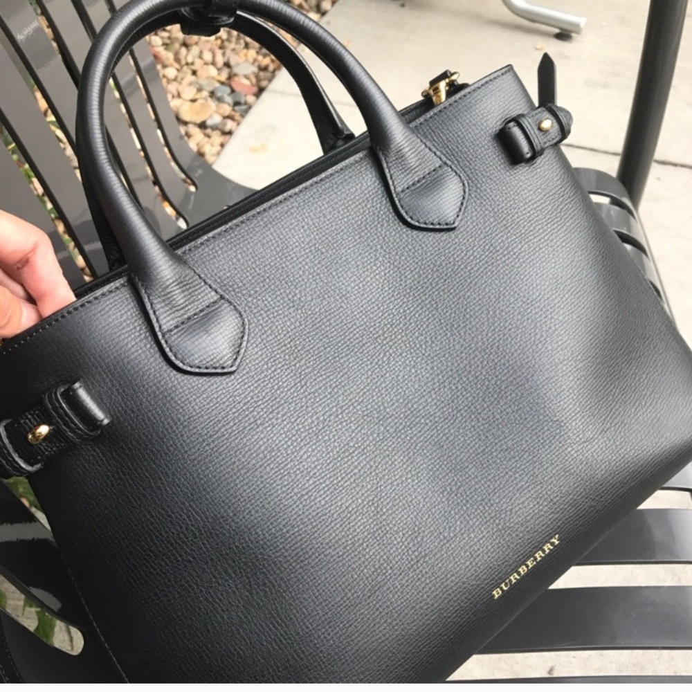 Burberry Banner Medium Tote Black